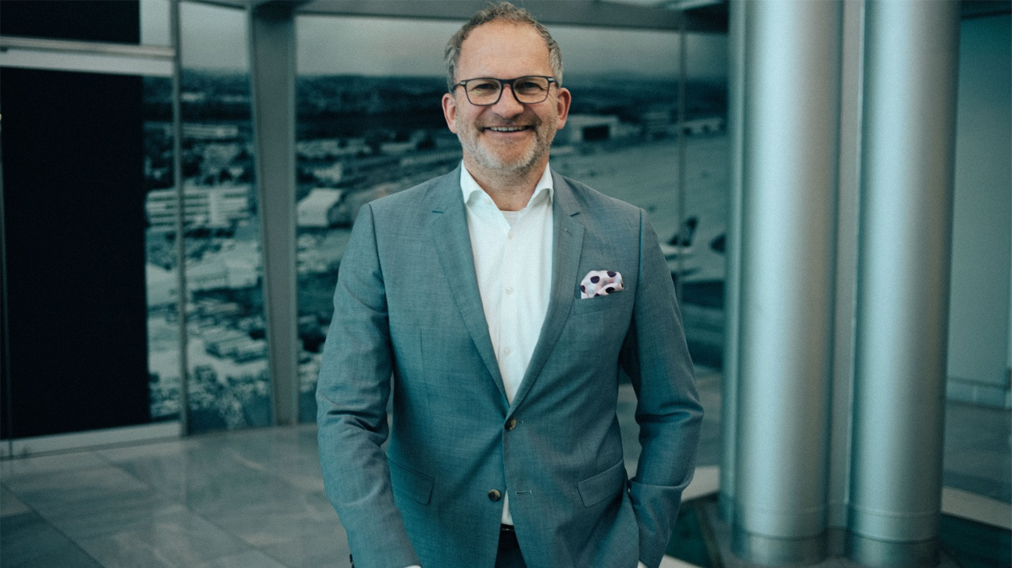 Carsten Poralla, Geschäftsführer der Flughafen Stuttgart GmbH Carsten Poralla, Geschäftsführer Non-Aviation der Flughafen Stuttgart GmbH